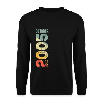 Retro October 2005 Year 2005 Retro Vintage 2005 - Unisex Pullover - Schwarz - Vorne - Alina (178cm) & Michal (187cm)