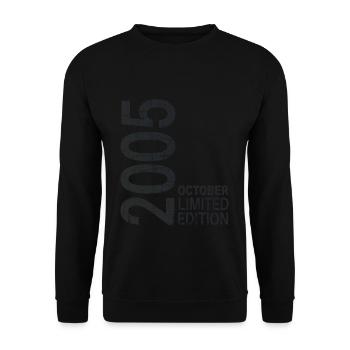 On October 2005 Year 2005 Retro Vintage 2005 - Unisex Pullover - Schwarz - Vorne - Alina (178cm) & Michal (187cm)