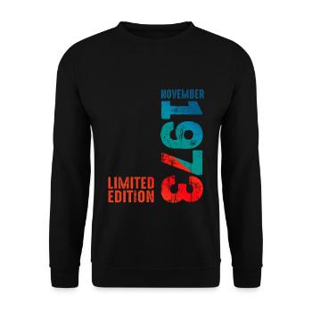 Vintage Retro 72 1972 Classic - Unisex Pullover - Schwarz - Vorne - Alina (178cm) & Michal (187cm)