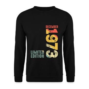 Since December 1973 Year 1973 Retro Vintage 1973 - Unisex Pullover - Schwarz - Vorne - Alina (178cm) & Michal (187cm)