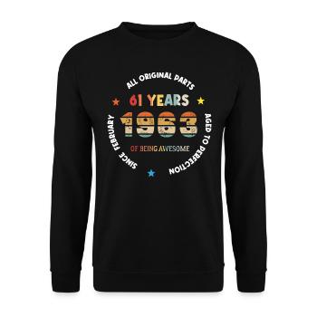 61 Years Old Made In 1963 Vintage February 1963 - Unisex Sweatshirt - black - Front - Alina (178cm) & Michal (187cm)