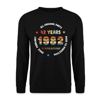 42 Years Old Made In 1982 Vintage February 1982 - Sweat-shirt Unisexe - noir - Devant - Alina (178cm) & Michal (187cm)