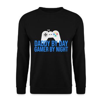 daddy by day gamer by night - Sweat-shirt Unisexe - noir - Devant - Alina (178cm) & Michal (187cm)
