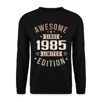 Original 1985 Vintage Vintage Birthday 1985 - Unisex Sweatshirt - black - Front - Alina (178cm) & Michal (187cm)