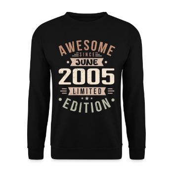 June 2005 Birthday June 2005 Gift June 2005 - Unisex Sweatshirt - black - Front - Alina (178cm) & Michal (187cm)