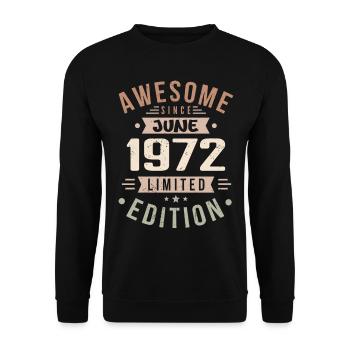 June 1972 Birthday June 1972 Gift June 1972 - Unisex Sweatshirt - black - Front - Alina (178cm) & Michal (187cm)