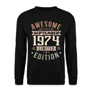 1974 Septembre Anniversaire Né en septembre 1974 - Sweat-shirt Unisexe - noir - Devant - Alina (178cm) & Michal (187cm)