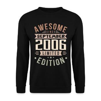 2006 Septembre Anniversaire Né en septembre 2006 - Sweat-shirt Unisexe - noir - Devant - Alina (178cm) & Michal (187cm)