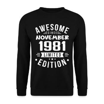 November 1981 Geschenkidee Legende November 1981 - Unisex Pullover - Schwarz - Vorne - Alina (178cm) & Michal (187cm)