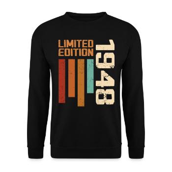Vintage 1948 Retro 1948 Birthday Gift - Unisex Sweatshirt - black - Front - Alina (178cm) & Michal (187cm)