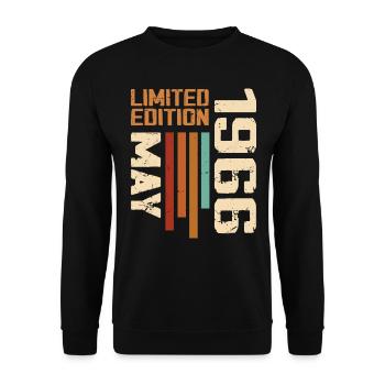 May 1966 Vintage Born In May 1966 Birthday - Unisex Sweatshirt - black - Front - Alina (178cm) & Michal (187cm)