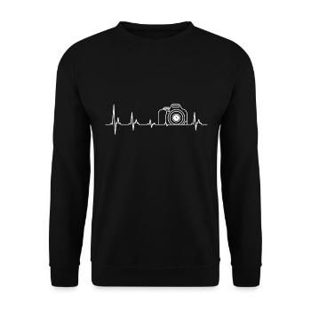 My heart beats for photography - Unisex Sweatshirt - black - Front - Alina (178cm) & Michal (187cm)