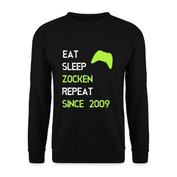 Eat Sleep Zocken Repeat seit 2009 - Unisex Pullover - Schwarz - Vorne - Alina (178cm) & Michal (187cm)
