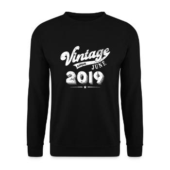 Millésime depuis Juin 2019 Cadeau d’anniversaire - Sweat-shirt Unisexe - noir - Devant - Alina (178cm) & Michal (187cm)