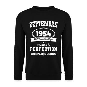 70-jähriges Jubiläum - September 1954 Perfektion - Unisex Pullover - Schwarz - Vorne - Alina (178cm) & Michal (187cm)