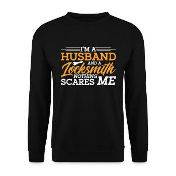Locksmith Lock Picking Employee Locksmith - Unisex Sweatshirt - black - Front - Alina (178cm) & Michal (187cm)