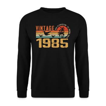 Jahrgang 1985 Jubiläumsgeschenk - Jahrgang 1985 - Unisex Pullover - Schwarz - Vorne - Alina (178cm) & Michal (187cm)