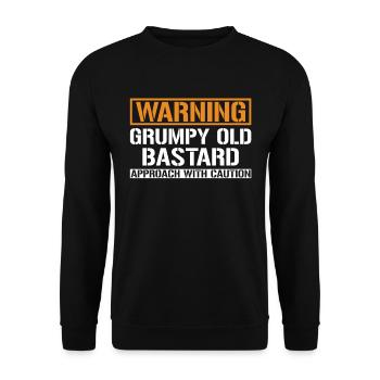 Warning Grumpy Old Bastard T-Shirt - Unisex Pullover - Schwarz - Vorne - Alina (178cm) & Michal (187cm)