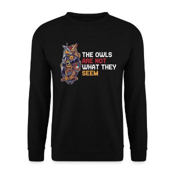 The Owls Are Not What They Seem Eule Geschenk - Unisex Pullover - Schwarz - Vorne - Alina (178cm) & Michal (187cm)