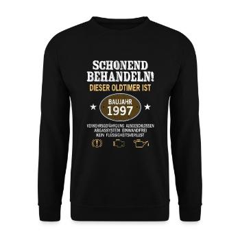 Schonend Behandeln Oldtimer Baujahr 1997 Geboren - Unisex Pullover - Schwarz - Vorne - Alina (178cm) & Michal (187cm)