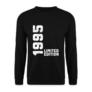 1995 Limited Edition - Unisex Sweatshirt - black - Front - Alina (178cm) & Michal (187cm)