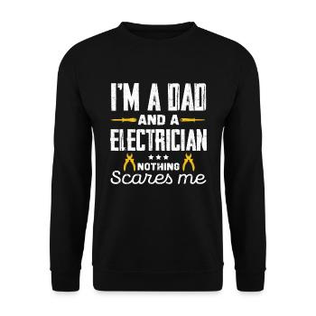 Ich Bin Papa Und Elektriker Nichts Schüchtert Mich - Unisex Pullover - Schwarz - Vorne - Alina (178cm) & Michal (187cm)
