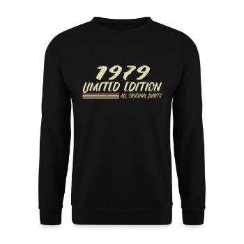 1979 Geburtstagsgeschenkidee 1979 - Unisex Pullover - Schwarz - Vorne - Alina (178cm) & Michal (187cm)