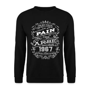 Hillarious Lustiges Geburtstagsshirt 1967 Weiße Ausgabe - Unisex Pullover - Schwarz - Vorne - Alina (178cm) & Michal (187cm)