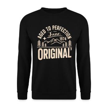 Juni 1974 – Legende der Gipfel und Berge - Unisex Pullover - Schwarz - Vorne - Alina (178cm) & Michal (187cm)