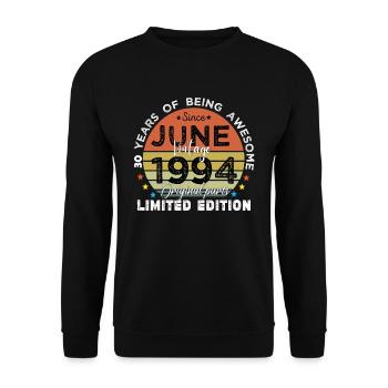 30 Jahre Hergestellt in 1994 Jahrgang Juni 1994 - Unisex Pullover - Schwarz - Vorne - Alina (178cm) & Michal (187cm)