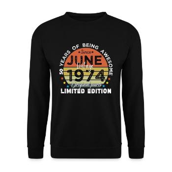 50 Years Old Made In 1974 Vintage June 1974 - Sweat-shirt Unisexe - noir - Devant - Alina (178cm) & Michal (187cm)