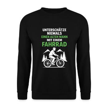 Unterschätze nie alten Mann mit Fahrrad - Unisex Pullover - Schwarz - Vorne - Alina (178cm) & Michal (187cm)
