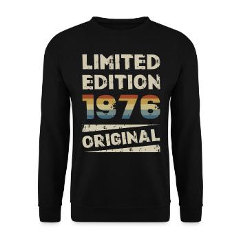 Limited Edition Birthday Party Vintage 1976 - Unisex Sweatshirt - black - Front - Alina (178cm) & Michal (187cm)