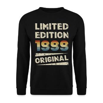 Limited Edition Birthday Party Vintage 1999 - Unisex Sweatshirt - black - Front - Alina (178cm) & Michal (187cm)