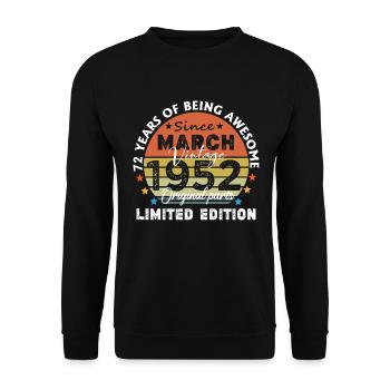 72 Years Old Made In 1952 Vintage March 1952 - Unisex Sweatshirt - black - Front - Alina (178cm) & Michal (187cm)