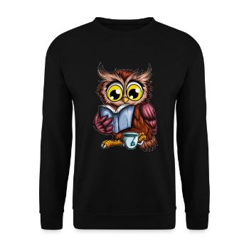 Eule mit heißem Tee Gemütlich ein Buch lesen - Unisex Pullover - Schwarz - Vorne - Alina (178cm) & Michal (187cm)