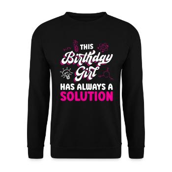 Dieses Geburtstagskind Hat Immer Eine Lösung - Unisex Pullover - Schwarz - Vorne - Alina (178cm) & Michal (187cm)