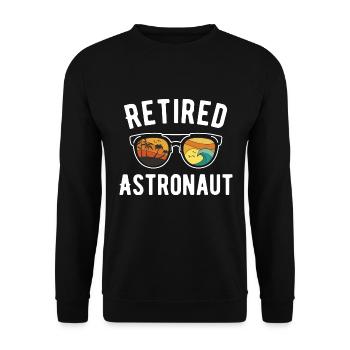 Astronaut im Ruhestand Beach Bum - Unisex Pullover - Schwarz - Vorne - Alina (178cm) & Michal (187cm)