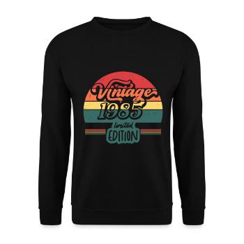 Vintage 1985 Limited edition - Unisex Sweatshirt - black - Front - Alina (178cm) & Michal (187cm)