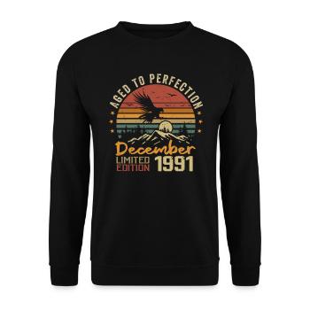 The legends were born in December 1991 - 1991 - Unisex Sweatshirt - black - Front - Alina (178cm) & Michal (187cm)