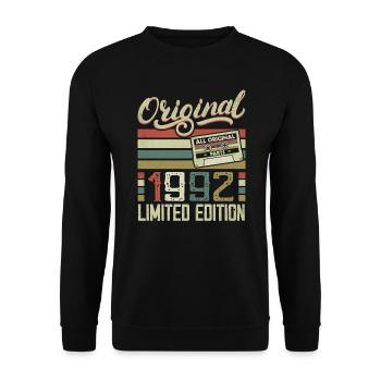 Vintage 1992 Retro Birthday Gift 1992 - Unisex Sweatshirt - black - Front - Alina (178cm) & Michal (187cm)