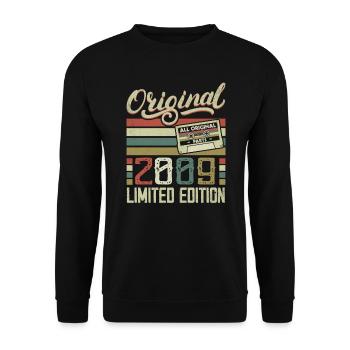 Vintage 2009 Retro Birthday Gift 2009 - Unisex Sweatshirt - black - Front - Alina (178cm) & Michal (187cm)