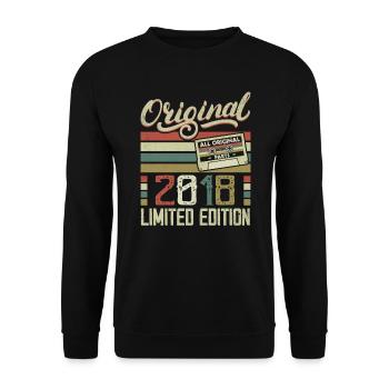 Vintage 2018 Retro Birthday Gift 2018 - Unisex Sweatshirt - black - Front - Alina (178cm) & Michal (187cm)