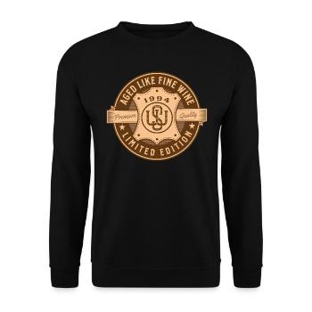 Aged Like Fine Wine 1994 Geburtstag Geschenkidee - Unisex Pullover - Schwarz - Vorne - Alina (178cm) & Michal (187cm)