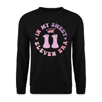 In My Sweet Eleven Ära 11. Geburtstag Groovy 11. - Unisex Pullover - Schwarz - Vorne - Alina (178cm) & Michal (187cm)