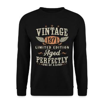 Jahrgang 1971 geboren Vintage 50 Geburtstag - Unisex Pullover - Schwarz - Vorne - Alina (178cm) & Michal (187cm)