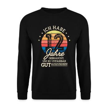 12. Geburtstag Geschenk Habe 12 Jahre Gebraucht - Unisex Pullover - Schwarz - Vorne - Alina (178cm) & Michal (187cm)