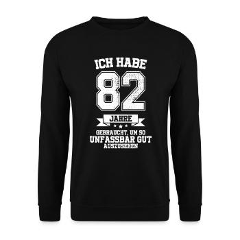 82. Geburtstag Geschenk Habe 82 Jahre Gebraucht - Unisex Pullover - Schwarz - Vorne - Alina (178cm) & Michal (187cm)