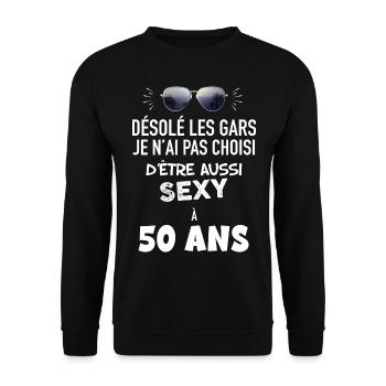 Mon Homme de 50 ans est sexy - Sweat-shirt Unisexe - noir - Devant - Alina (178cm) & Michal (187cm)