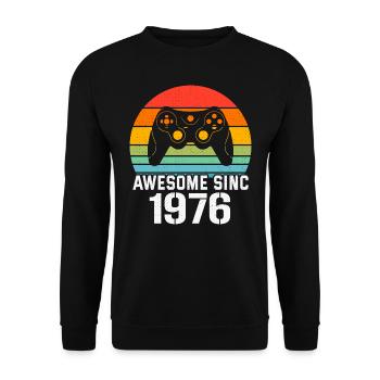 1976 Birthday Gift For All Gamers 1976 - Unisex Sweatshirt - black - Front - Alina (178cm) & Michal (187cm)